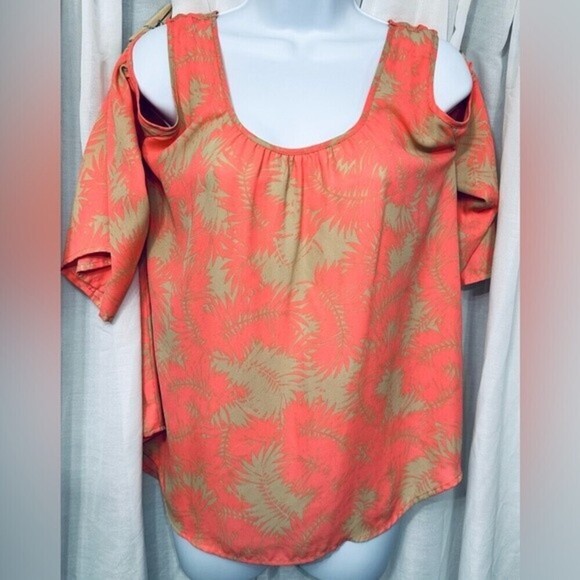 C Cato Est 1946 Tropical Print‎ Cold Shoulder Top Size Small - Picture 8 of 10